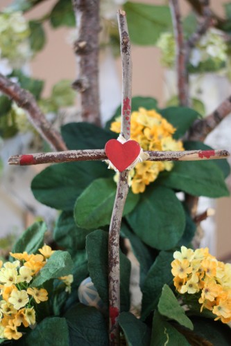 Cross with heart