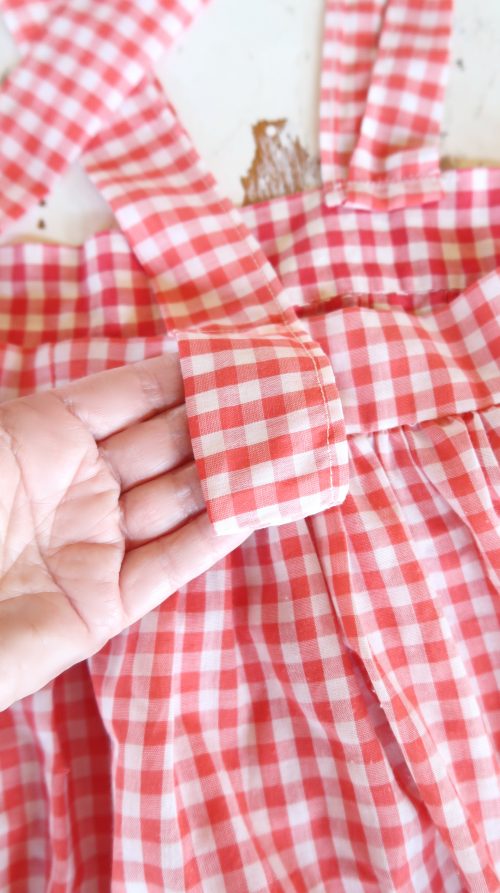 Sugar Pie Farmhouse » Blog Archive » My Vintage, Farmy Apron Top!