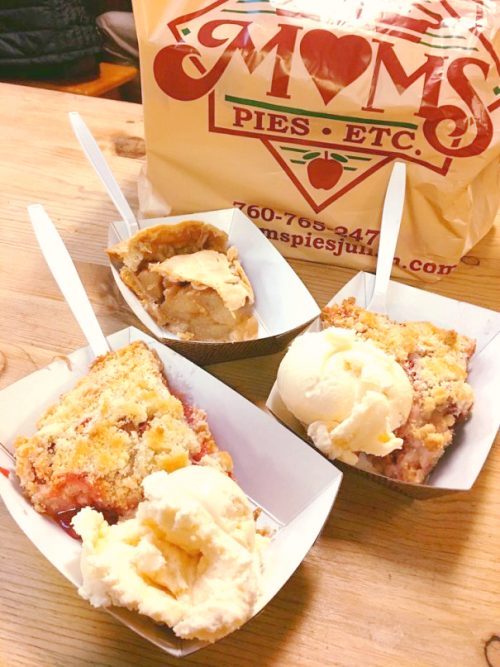 moms apple pie shop2